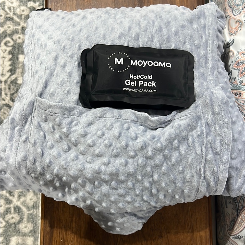 Moyoama Hot/Cold Gel Pack — Gray recovery pillow
